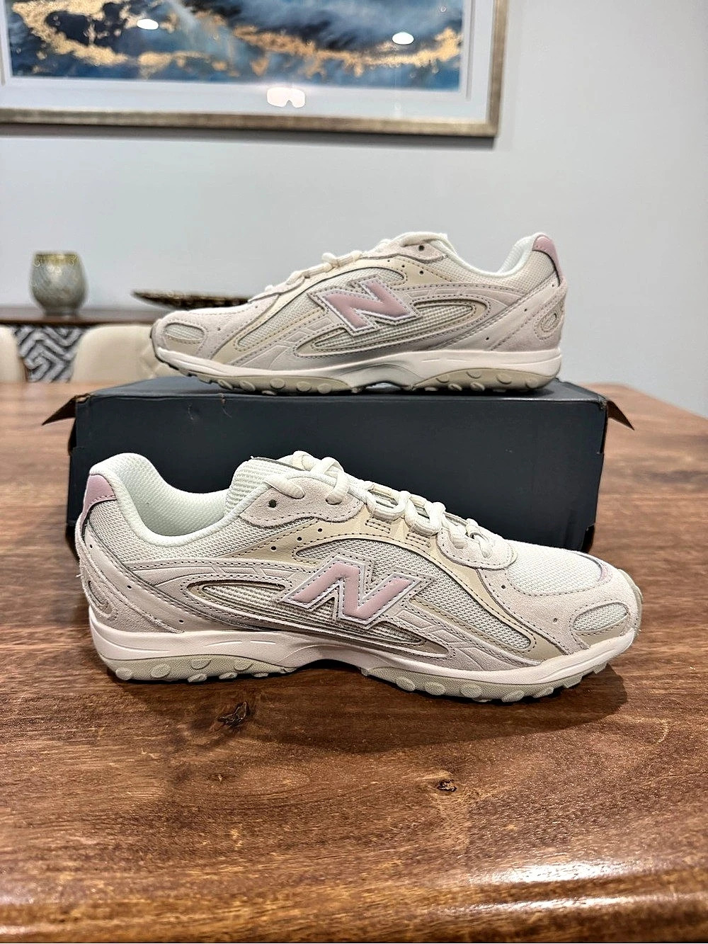 New Balance 204L- Blanc Rose Sneakers-Size 6.5Y/8W/6.5M BNIB - Medium Width